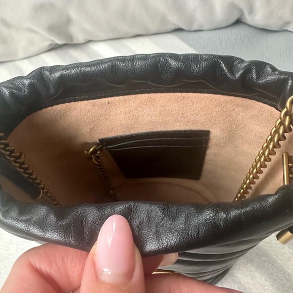 Auth Gucci bucket bag - Picture 3 of 6